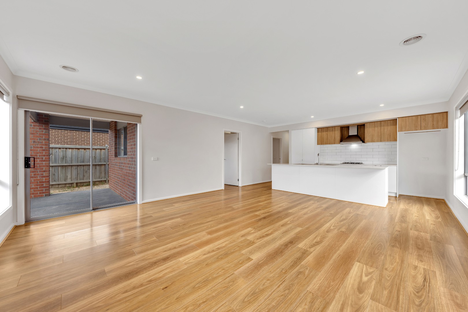 42 Alfred Road, Werribee, VIC 3030 - Thumbnail 2 - 31/05/2025