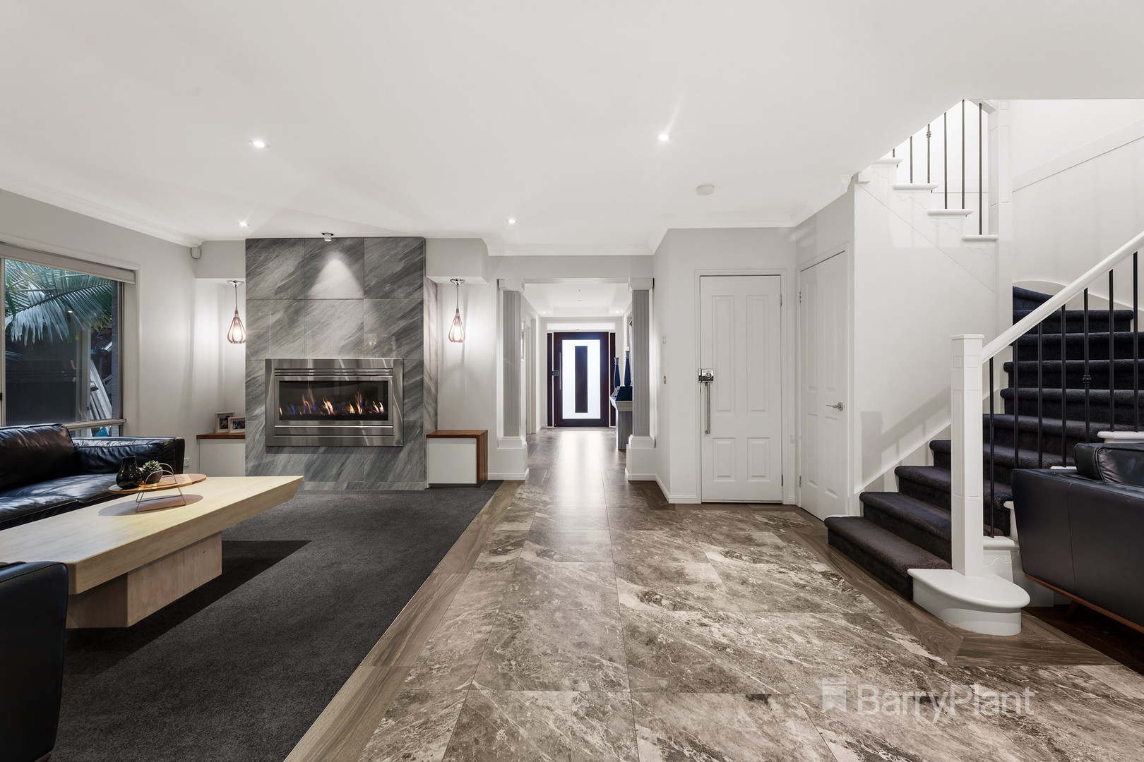 42 Amersham Drive, Wantirna, VIC 3152, Wantirna - Thumbnail 2