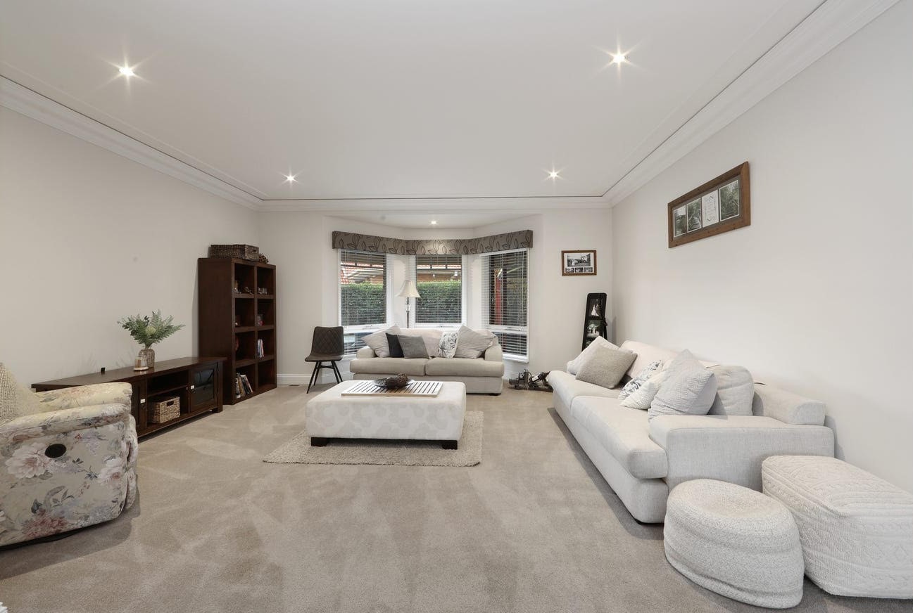 42 Armstrong Drive, Rowville, VIC 3178, Rowville - Thumbnail 3