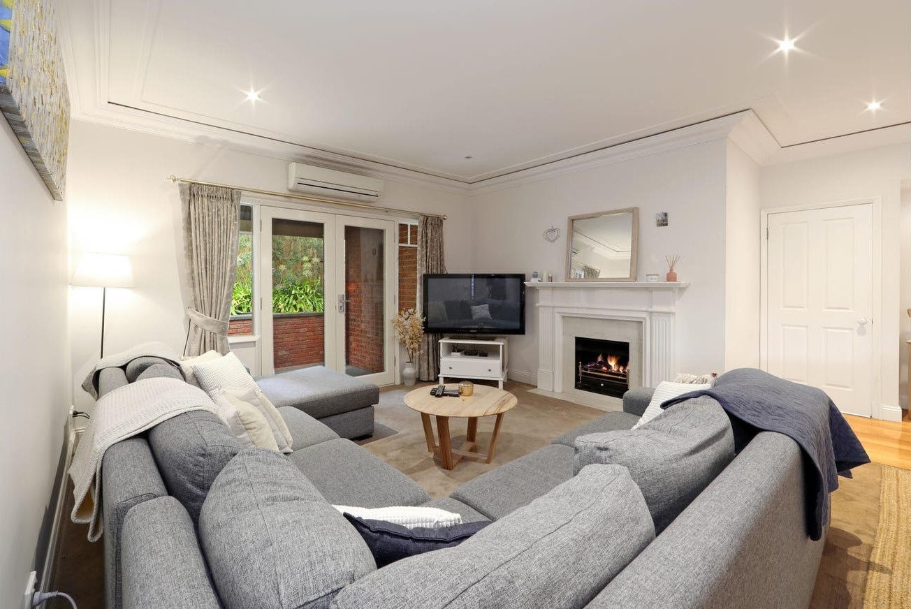 42 Armstrong Drive, Rowville, VIC 3178, Rowville - Thumbnail 5