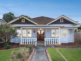 Showing 2120 Properties Sold by Barry Plant Sunshine