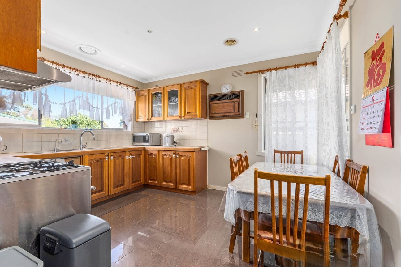 42 Avondale Avenue, St Albans, VIC 3021, St Albans - Thumbnail 6