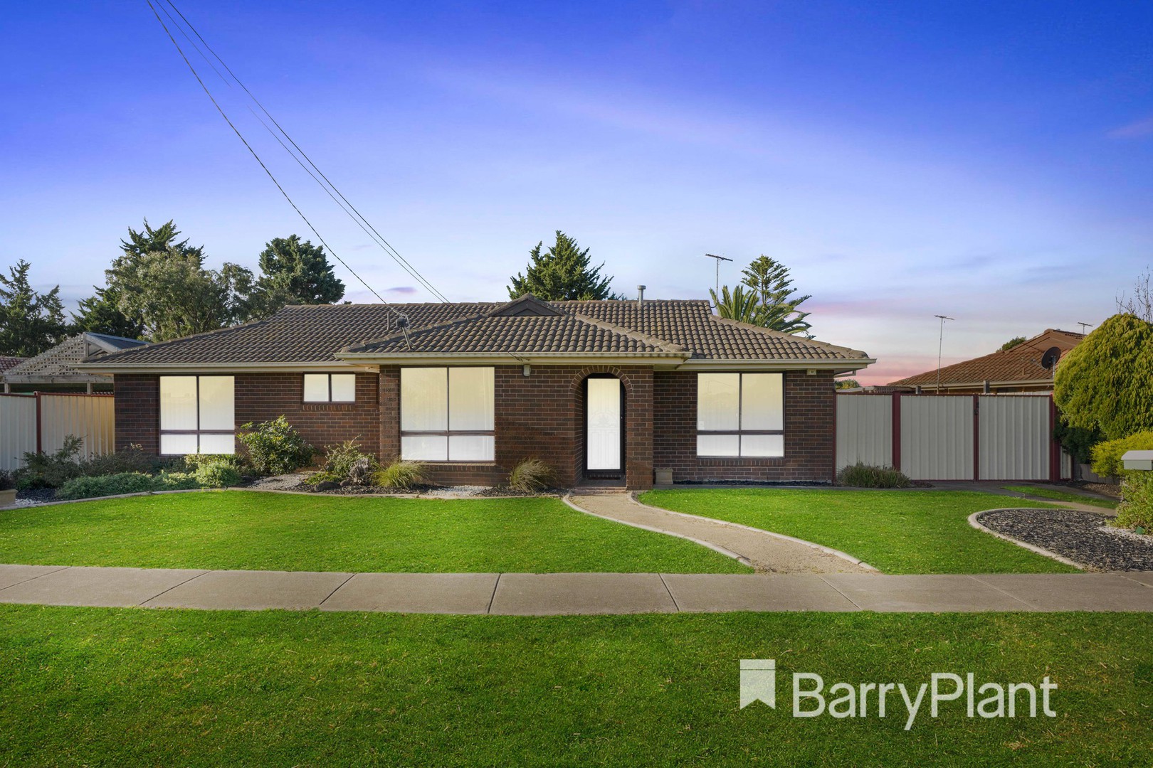42 Banksia Crescent, Hoppers Crossing, VIC 3029, Hoppers Crossing - Thumbnail 2