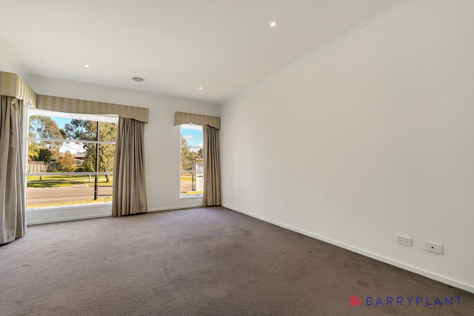 42 Barmah Drive, South Morang, VIC 3752, South Morang - Thumbnail 2