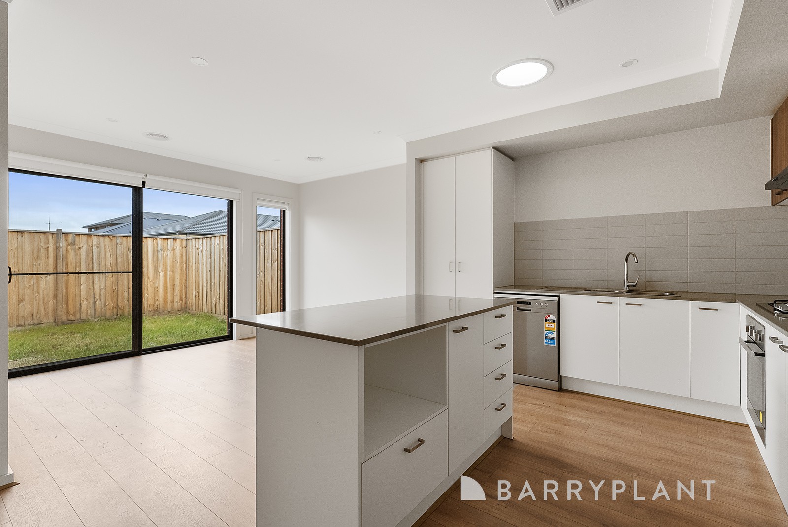 42 Baxterpark Drive, Thornhill Park, VIC 3335, Thornhill Park - Thumbnail 4