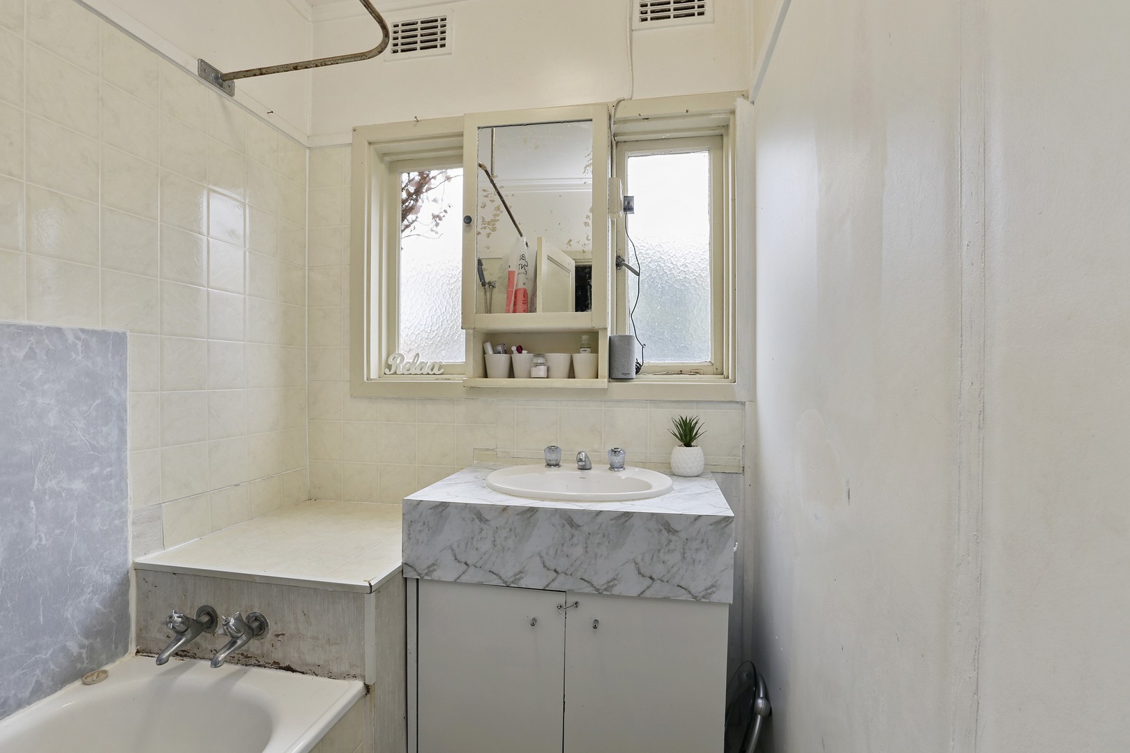 42 Camellia Crescent, Norlane, VIC 3214, Norlane - Thumbnail 7