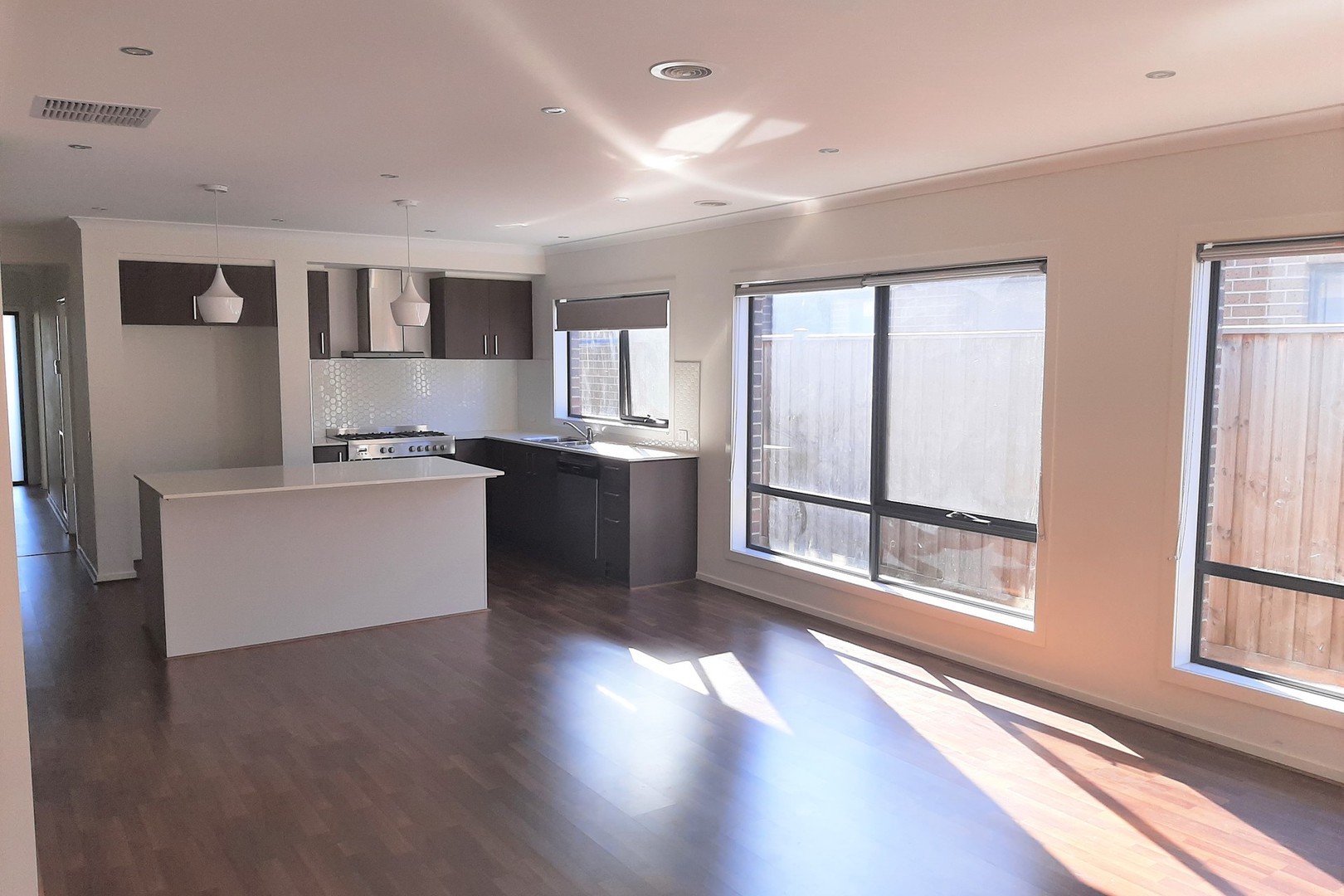 42 Chambers Crescent, Cranbourne North, VIC 3977, Cranbourne North - Thumbnail 3