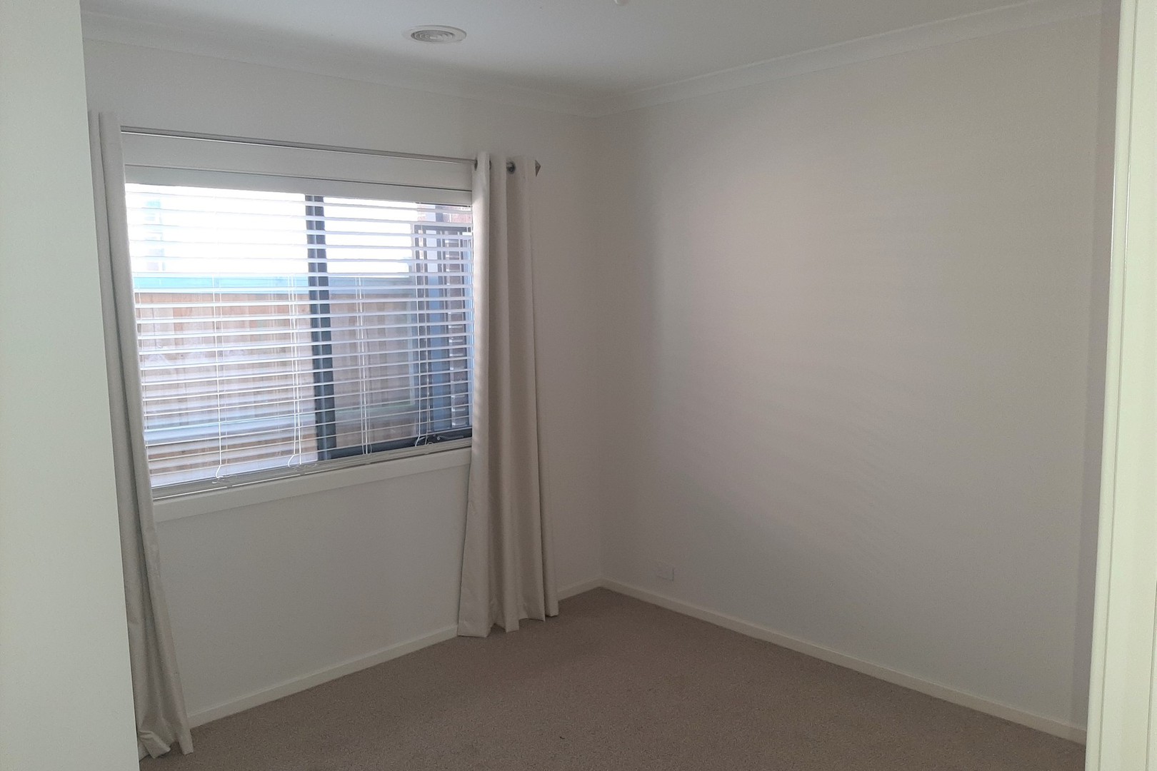 42 Chambers Crescent, Cranbourne North, VIC 3977, Cranbourne North - Thumbnail 8