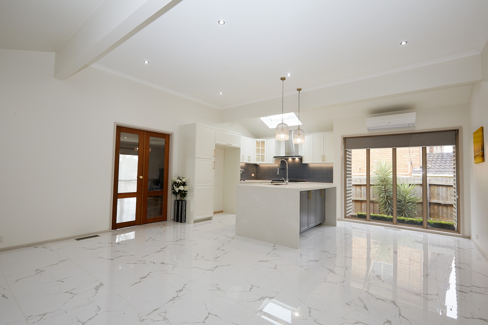 42 Croydon Hills Drive, Croydon Hills, VIC 3136, Croydon Hills - Thumbnail 2