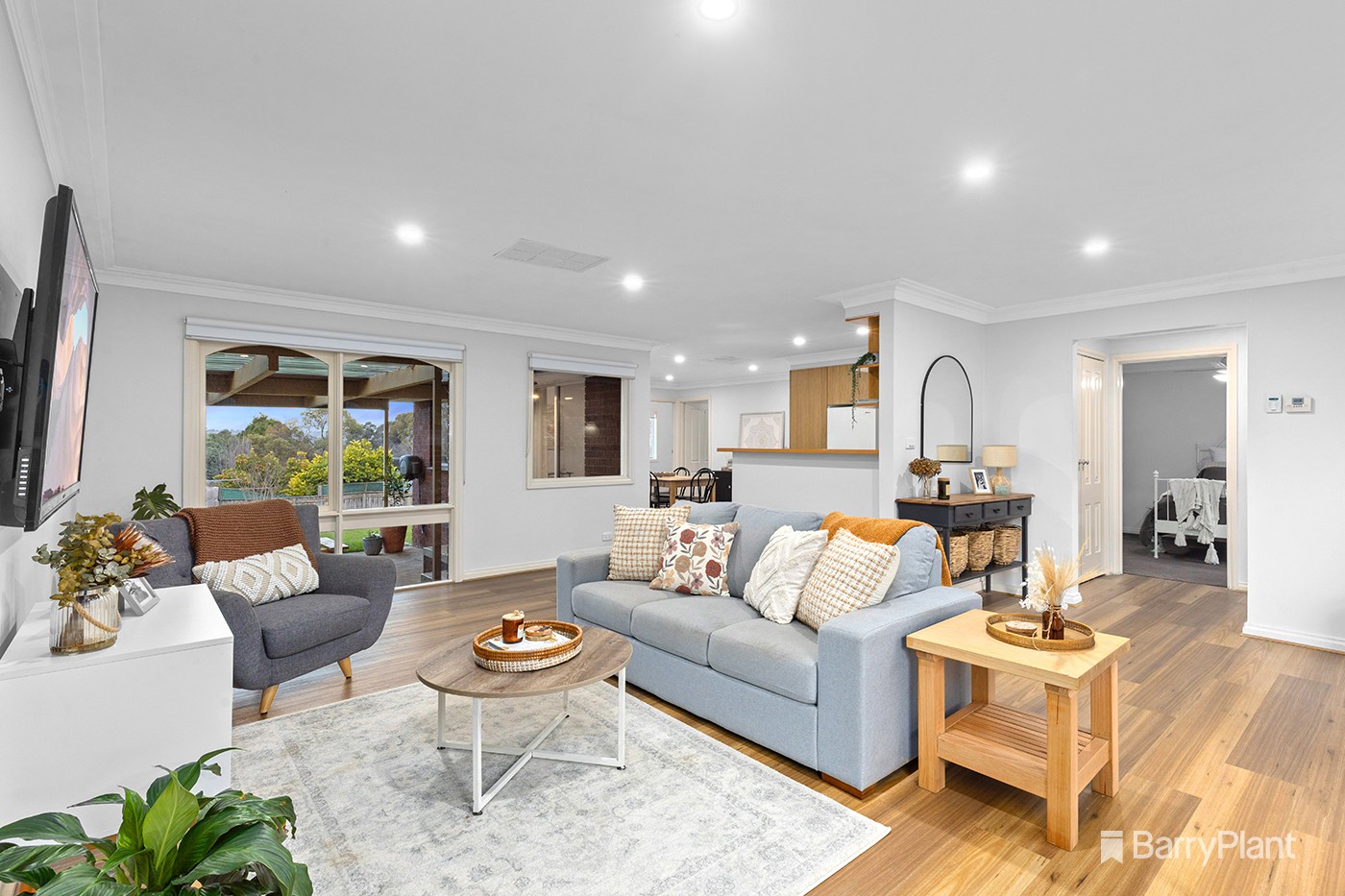 42 Daymar Drive, Mooroolbark, VIC 3138, Mooroolbark - Thumbnail 2