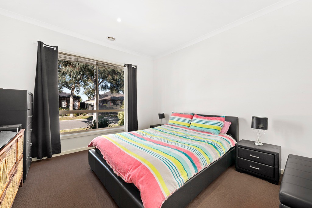 42 Donnelly CircuitSouth Morang, VIC 3752  - Leased, South Morang - Thumbnail 4