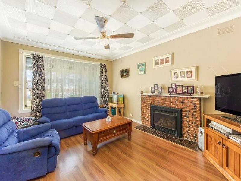 42 Eddie Street, St Albans, VIC 3021 - Thumbnail 1 - 12/03/2026