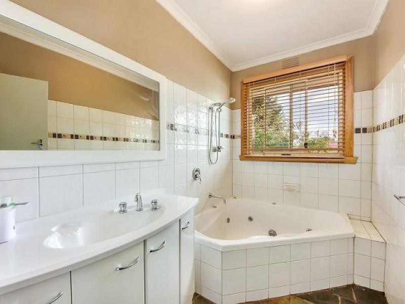 42 Eddie Street, St Albans, VIC 3021, St Albans - Thumbnail 5