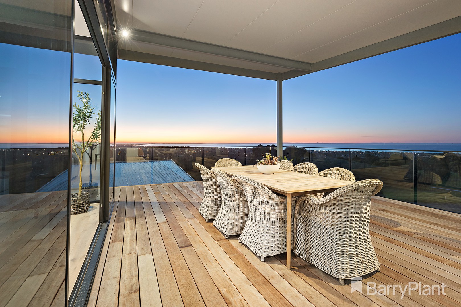 42 Elizabeth Drive, Rosebud, VIC 3939, Rosebud - Thumbnail 3
