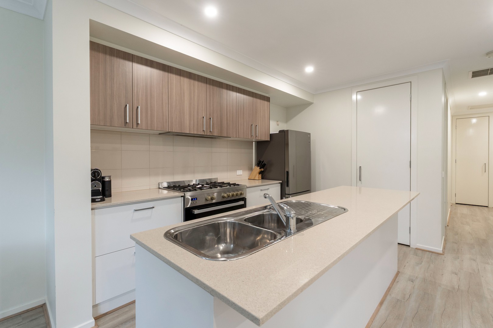 42 Elvire Road, Craigieburn, VIC 3064 - Thumbnail 1 - 20/08/2026
