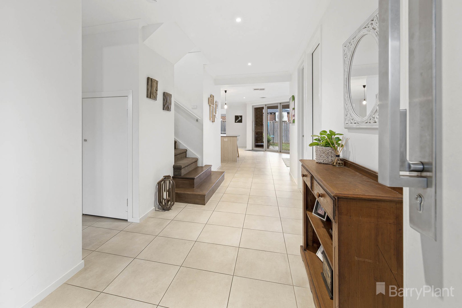 42 Erindale Street, Cranbourne West, VIC 3977, Cranbourne West - Thumbnail 2