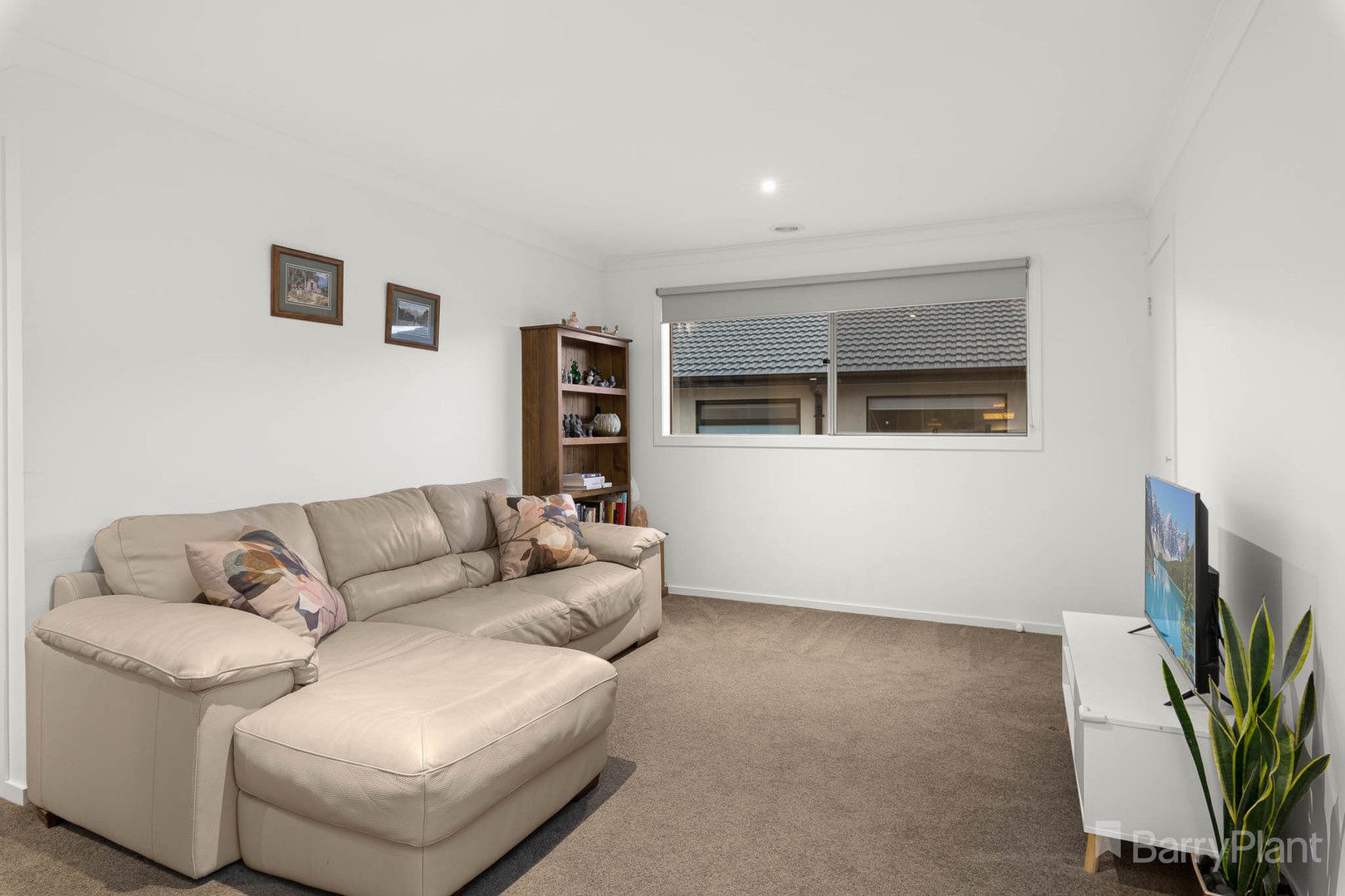 42 Erindale Street, Cranbourne West, VIC 3977, Cranbourne West - Thumbnail 7