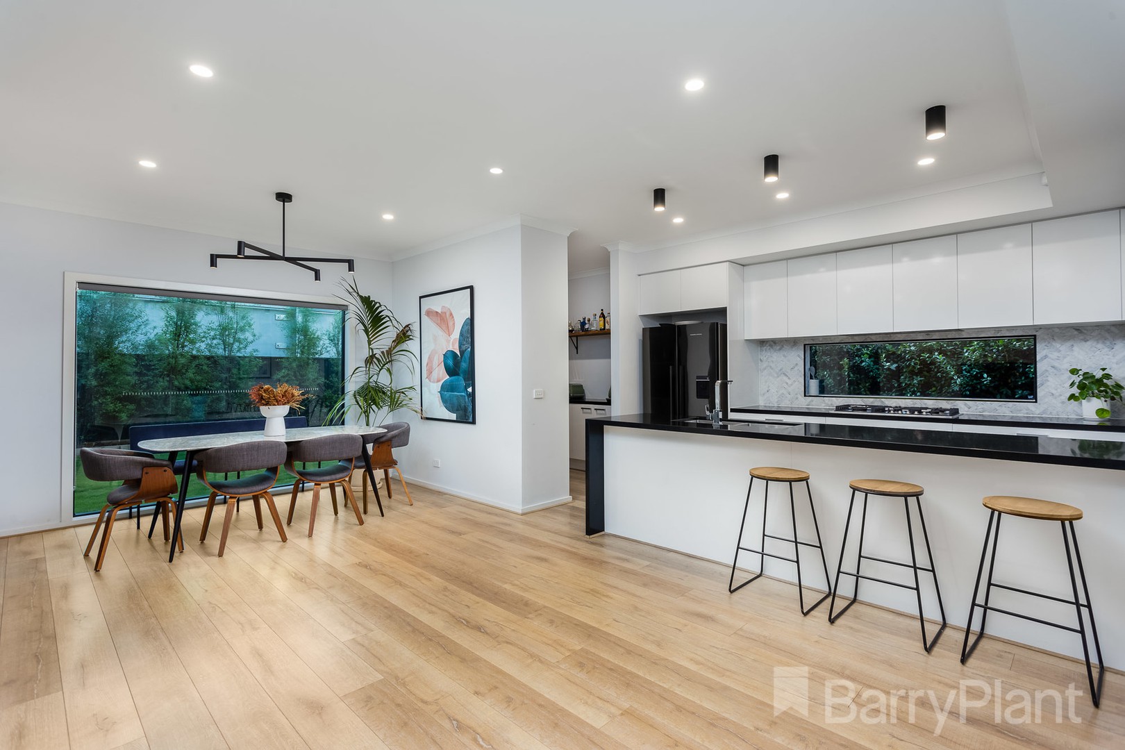 42 Flatbush Avenue, Point Cook, VIC 3030, Point Cook - Thumbnail 8