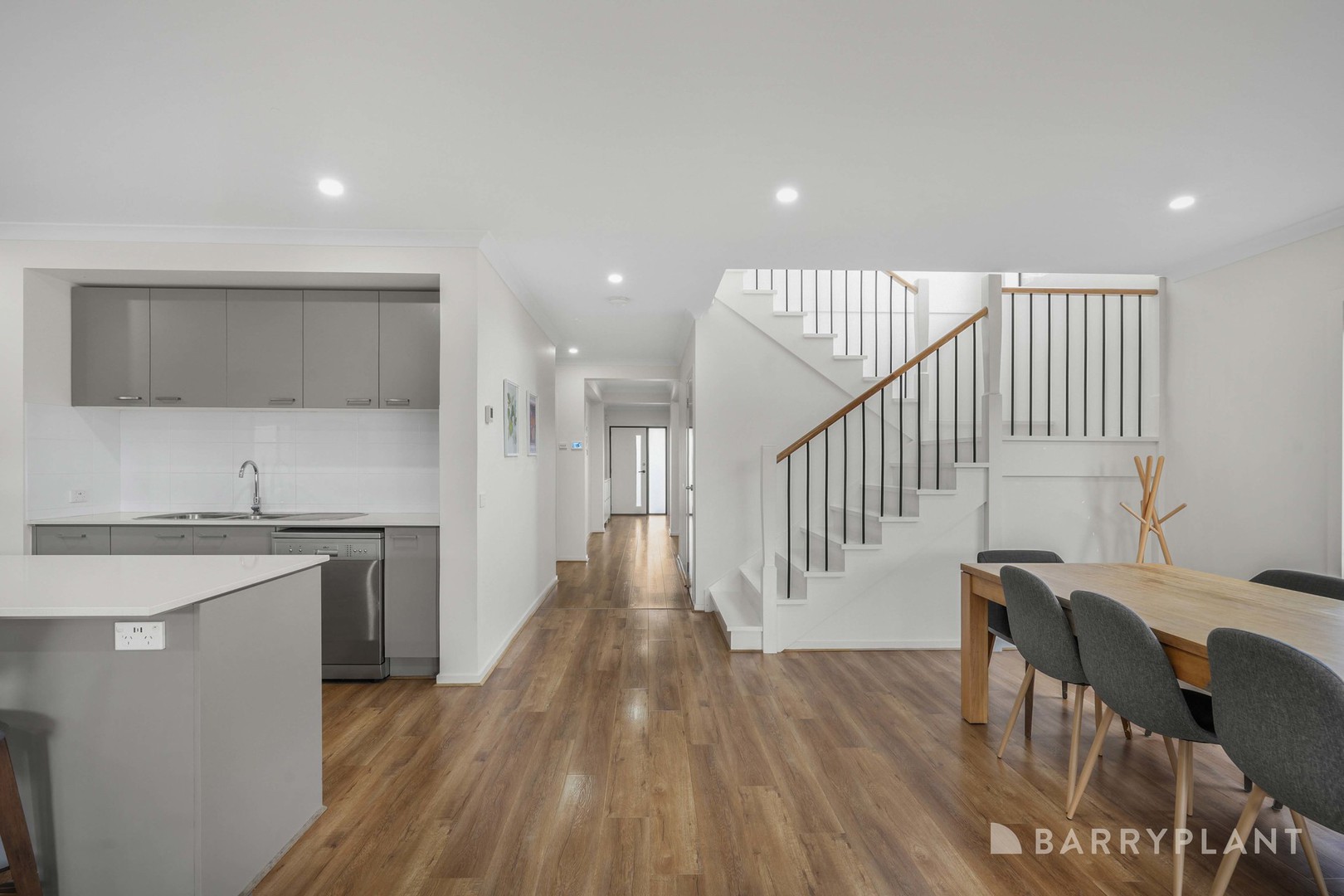 42 Gaston Loop, Officer, VIC 3809 - Thumbnail 2 - 30/07/2025