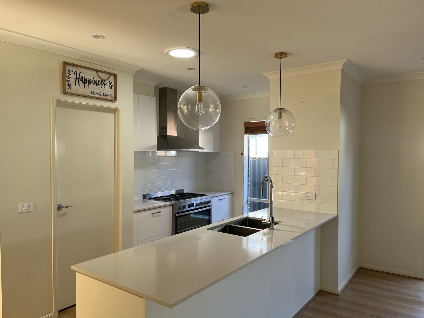 42 Gateau  Drive, Werribee, VIC 3030, Werribee - Thumbnail 7