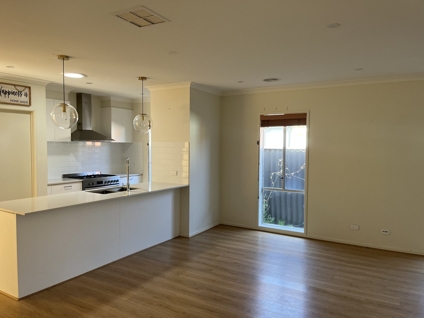42 Gateau  Drive, Werribee, VIC 3030, Werribee - Thumbnail 8