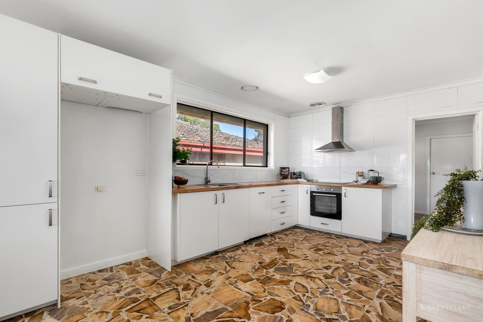42 Gisborne Street, Bulleen, VIC 3105, Bulleen - Thumbnail 2
