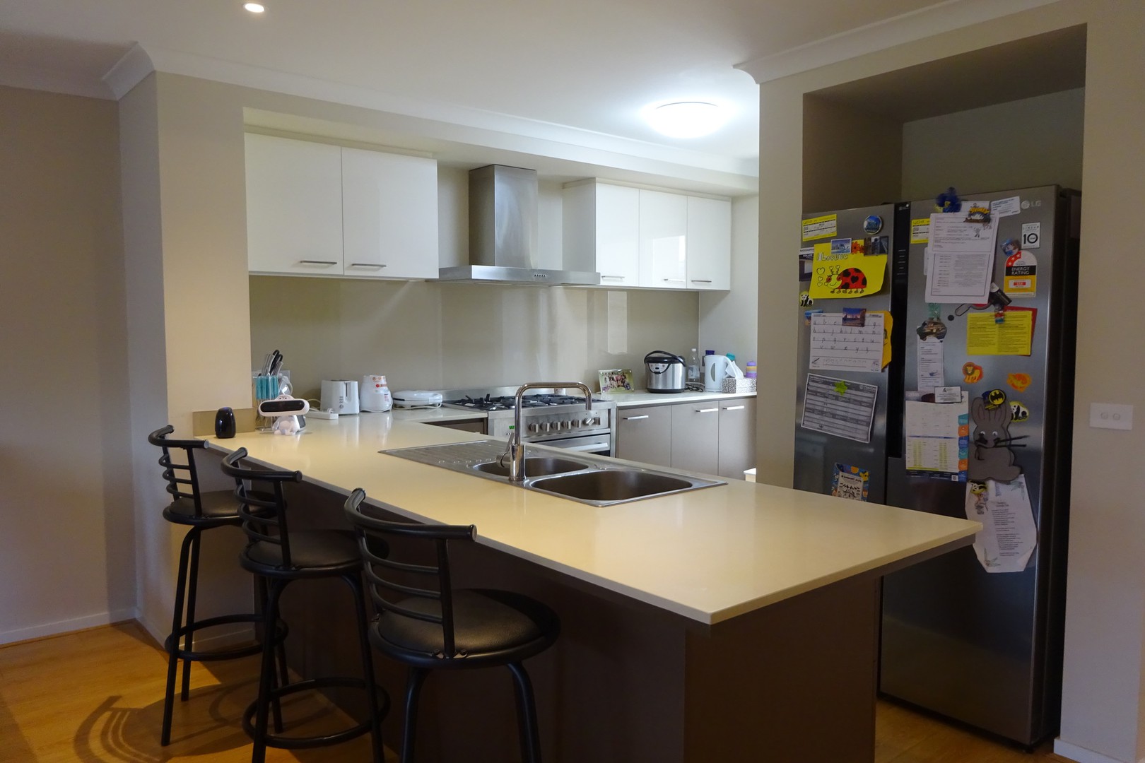 42 Groveton Street, Craigieburn, VIC 3064, Craigieburn - Thumbnail 2