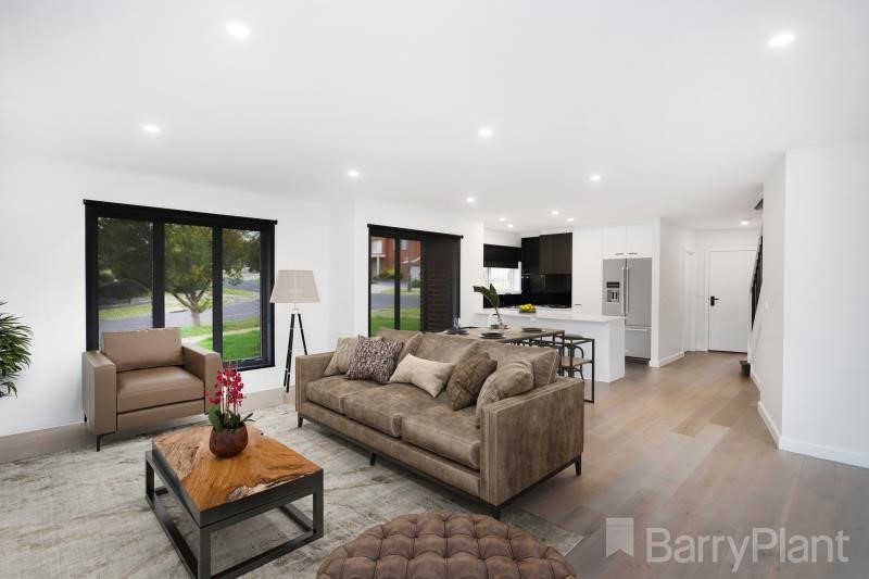 42 Hillcrest Drive, Westmeadows, VIC 3049, Westmeadows - Thumbnail 2