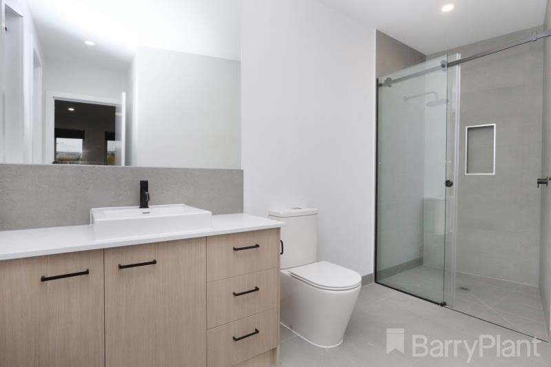 42 Hillcrest Drive, Westmeadows, VIC 3049, Westmeadows - Thumbnail 7