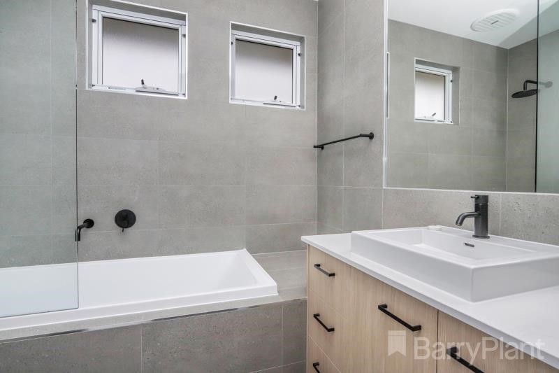 42 Hillcrest Drive, Westmeadows, VIC 3049, Westmeadows - Thumbnail 8