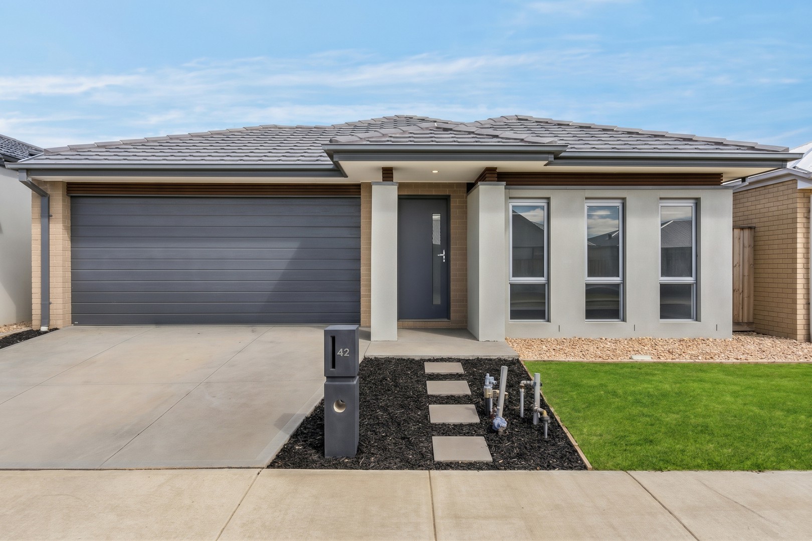 42 Holley Crescent, Armstrong Creek - Image 1