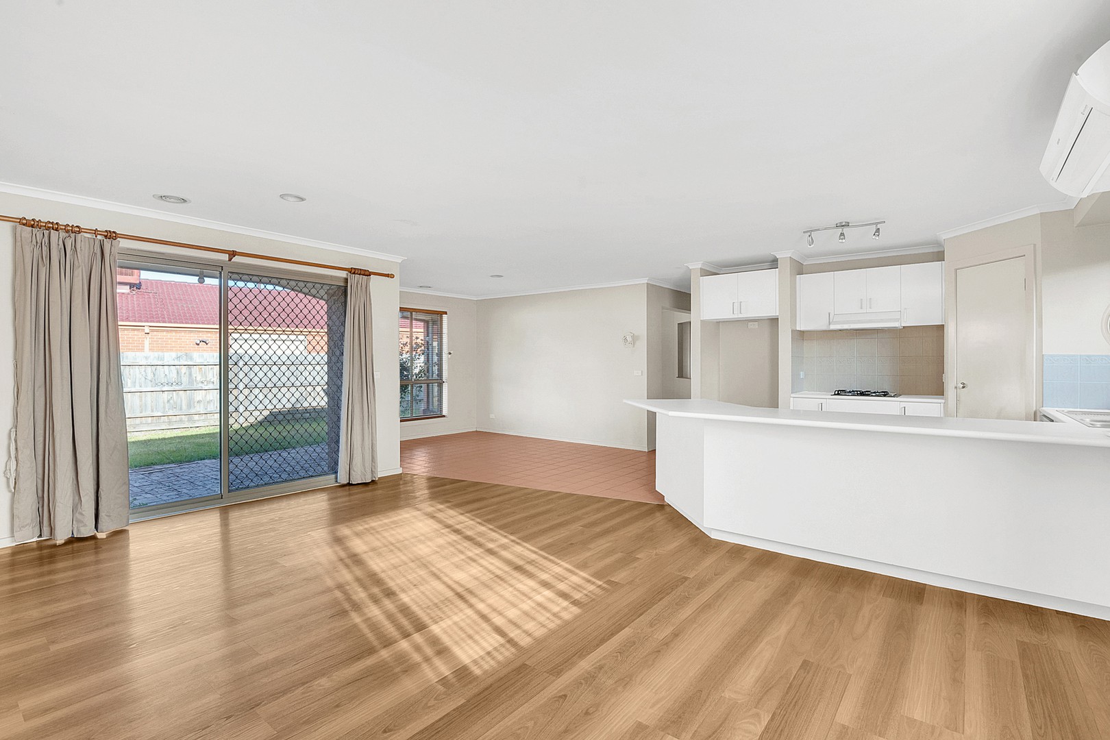 42 Josef Avenue, Bundoora, VIC 3083, Bundoora - Thumbnail 5