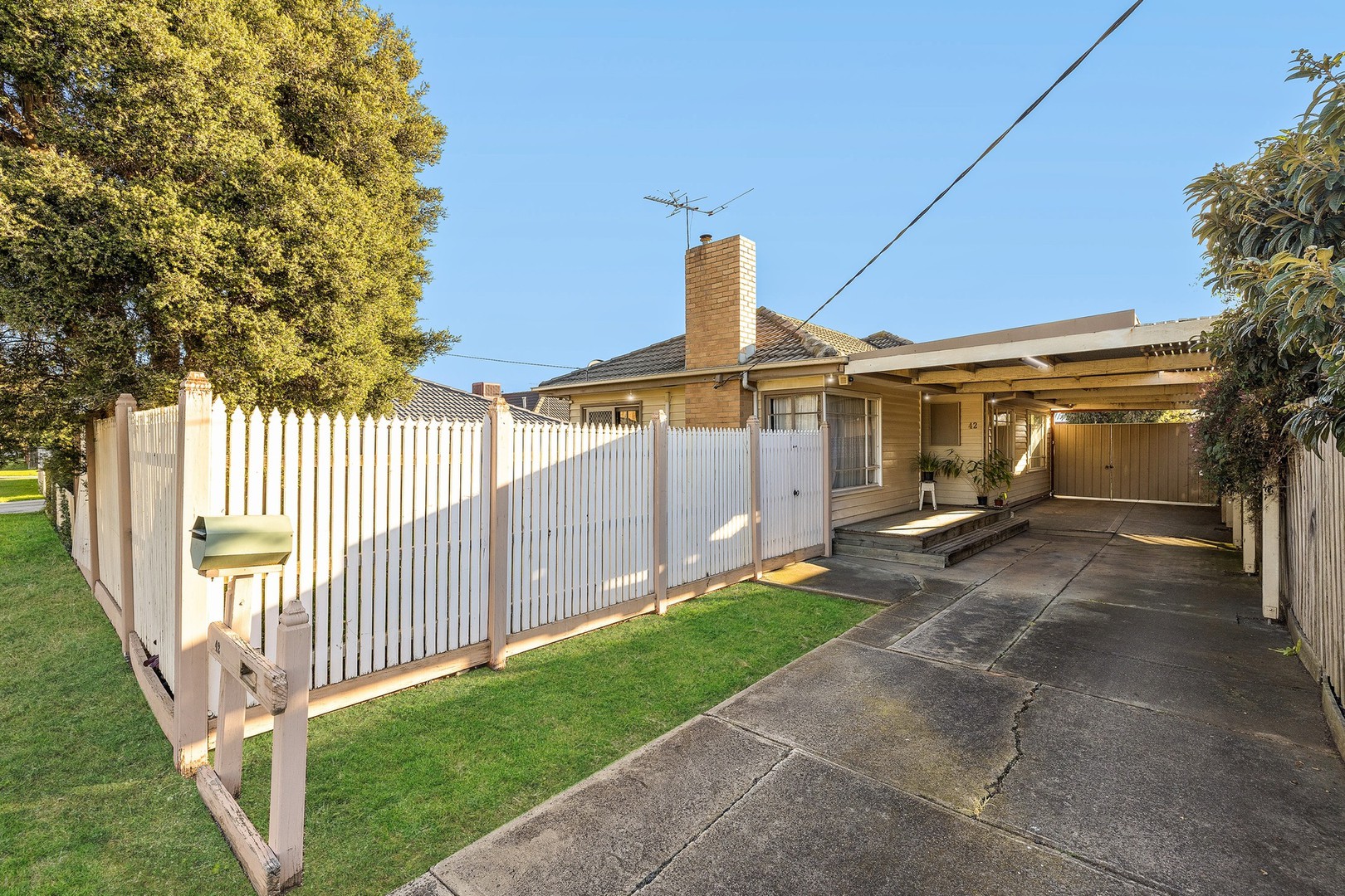 42 Kiora Street, Altona Meadows, VIC 3028, Altona Meadows - Thumbnail 3