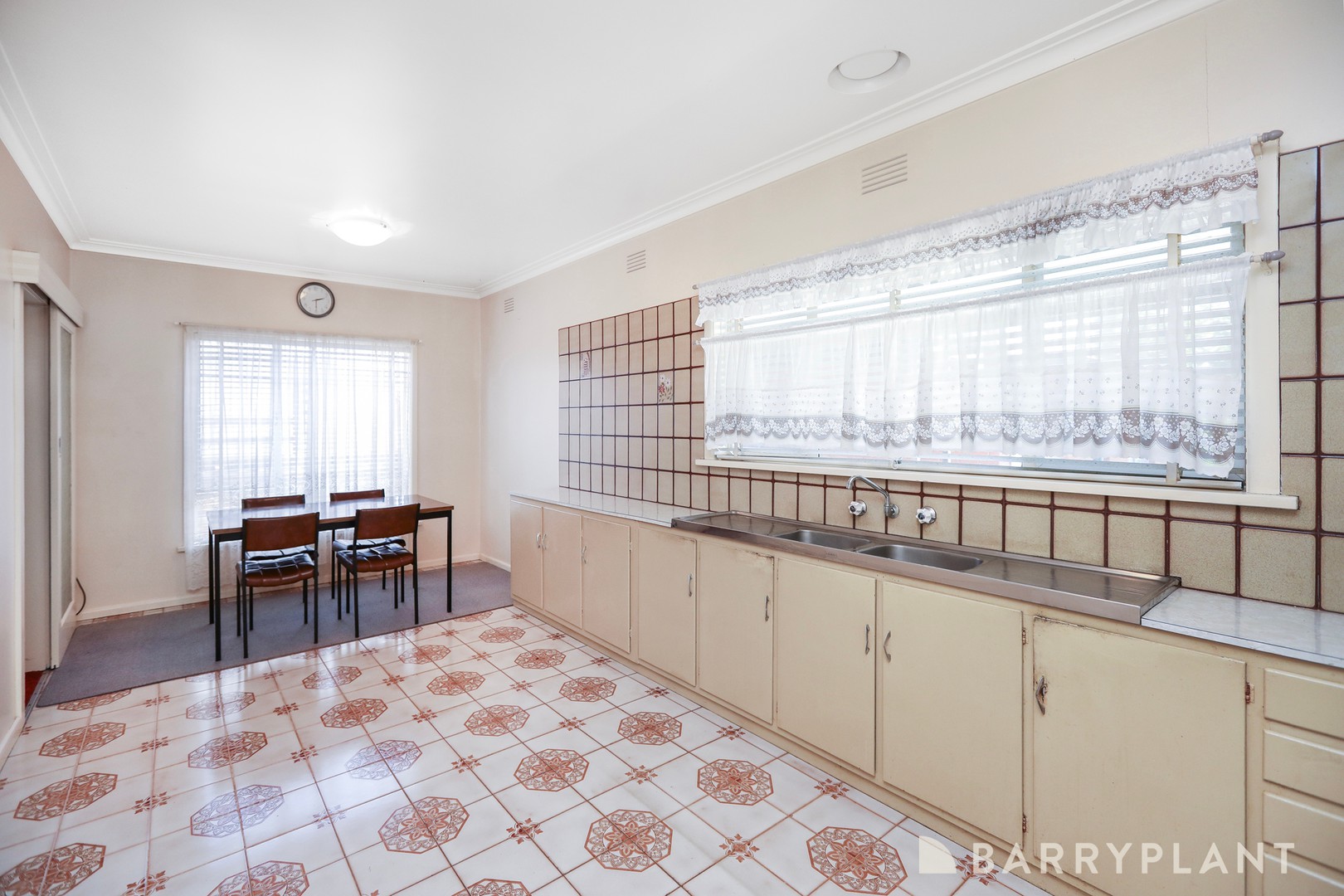 42 Lachlan Road, Sunshine West, VIC 3020, Sunshine West - Thumbnail 3