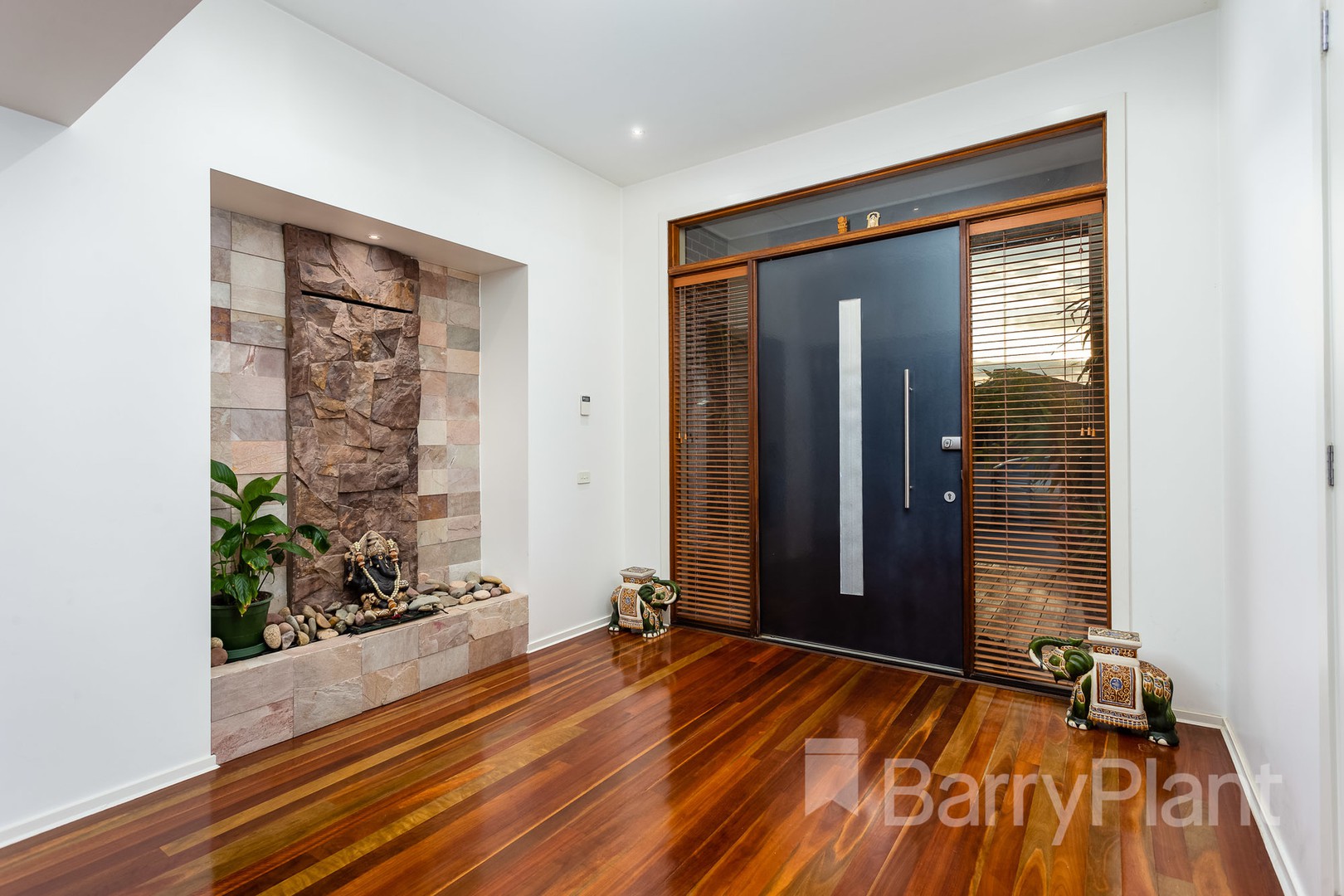42 Ladybird Crescent, Point Cook, VIC 3030, Point Cook - Thumbnail 3