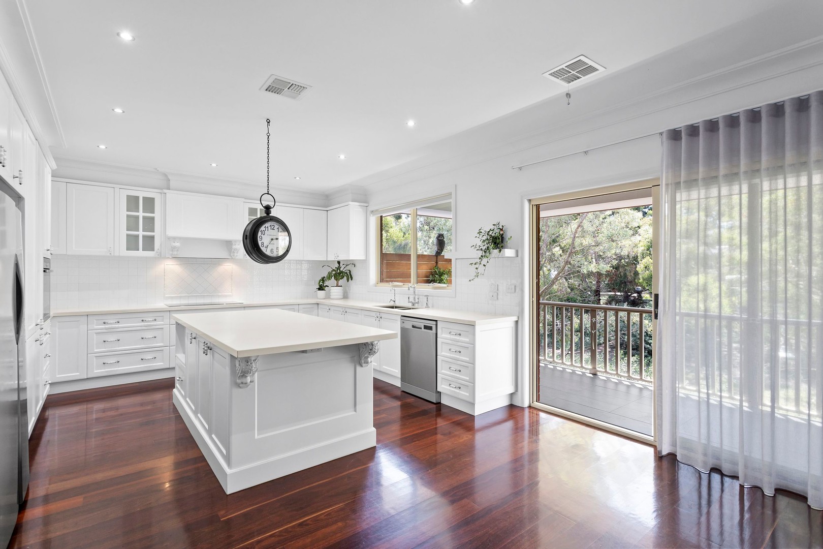 42 Laurence Avenue, Airport West, VIC 3042, Airport West - Thumbnail 3