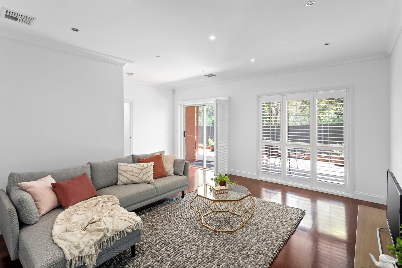 42 Laurence Avenue, Airport West, VIC 3042, Airport West - Thumbnail 8