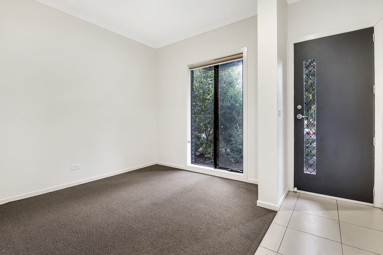 42 Little Windrock Lane, Craigieburn, VIC 3064, Craigieburn - Thumbnail 2