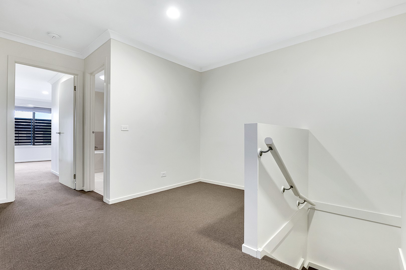 42 Little Windrock Lane, Craigieburn, VIC 3064, Craigieburn - Thumbnail 8