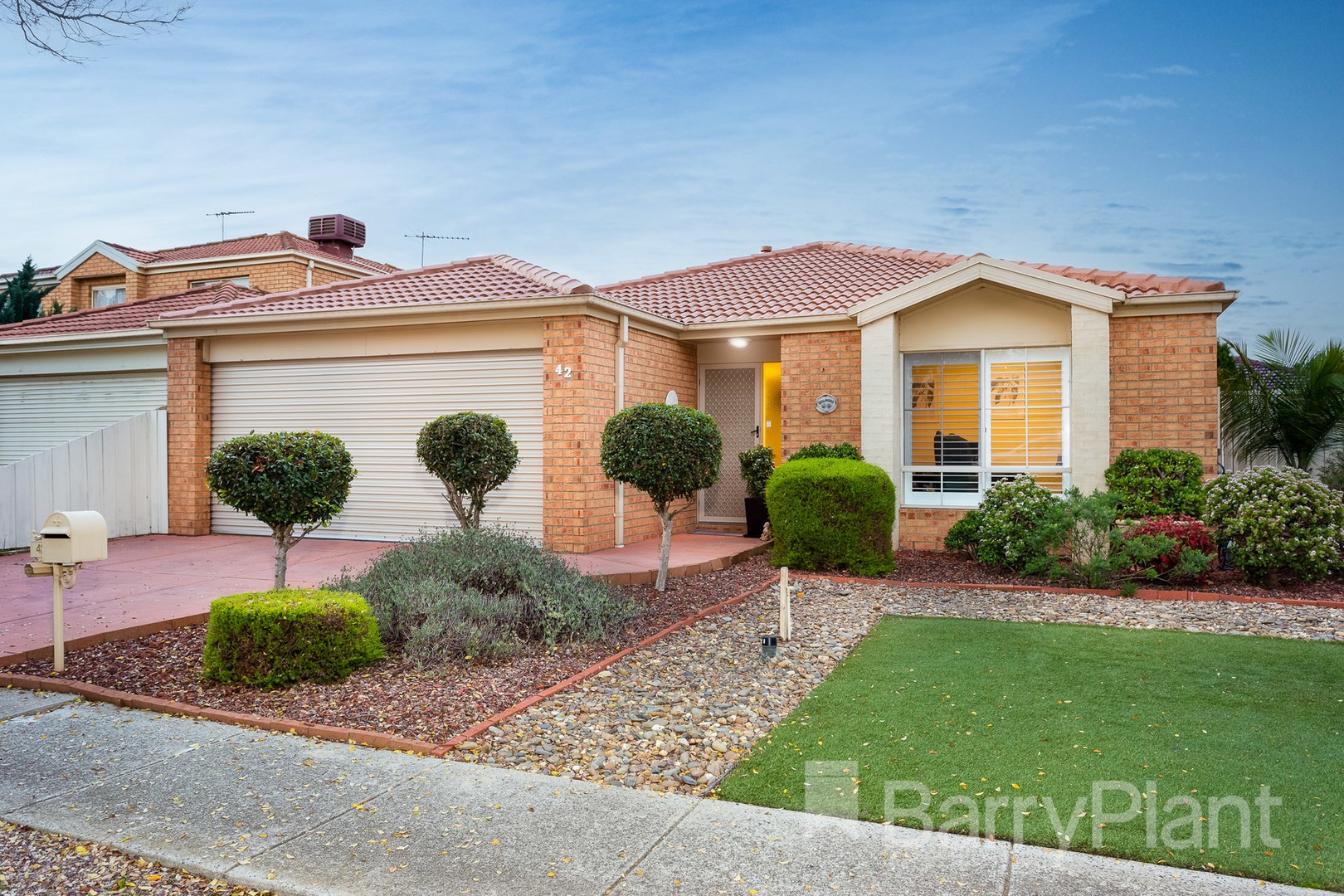 42 Machair Drive, Point Cook, VIC 3030, Point Cook - Thumbnail 2