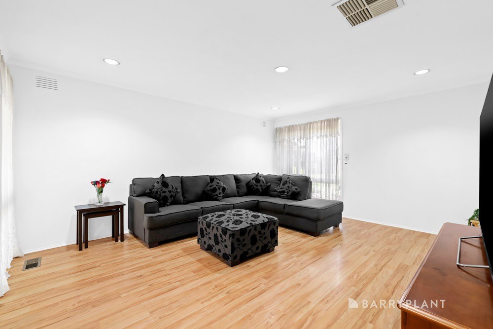 42 Madigan Crescent, Mill Park, VIC 3082 - Thumbnail 2 - 22/10/2025