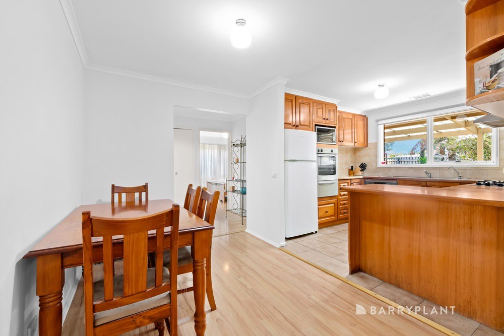 42 Madigan Crescent, Mill Park, VIC 3082, Mill Park - Thumbnail 4