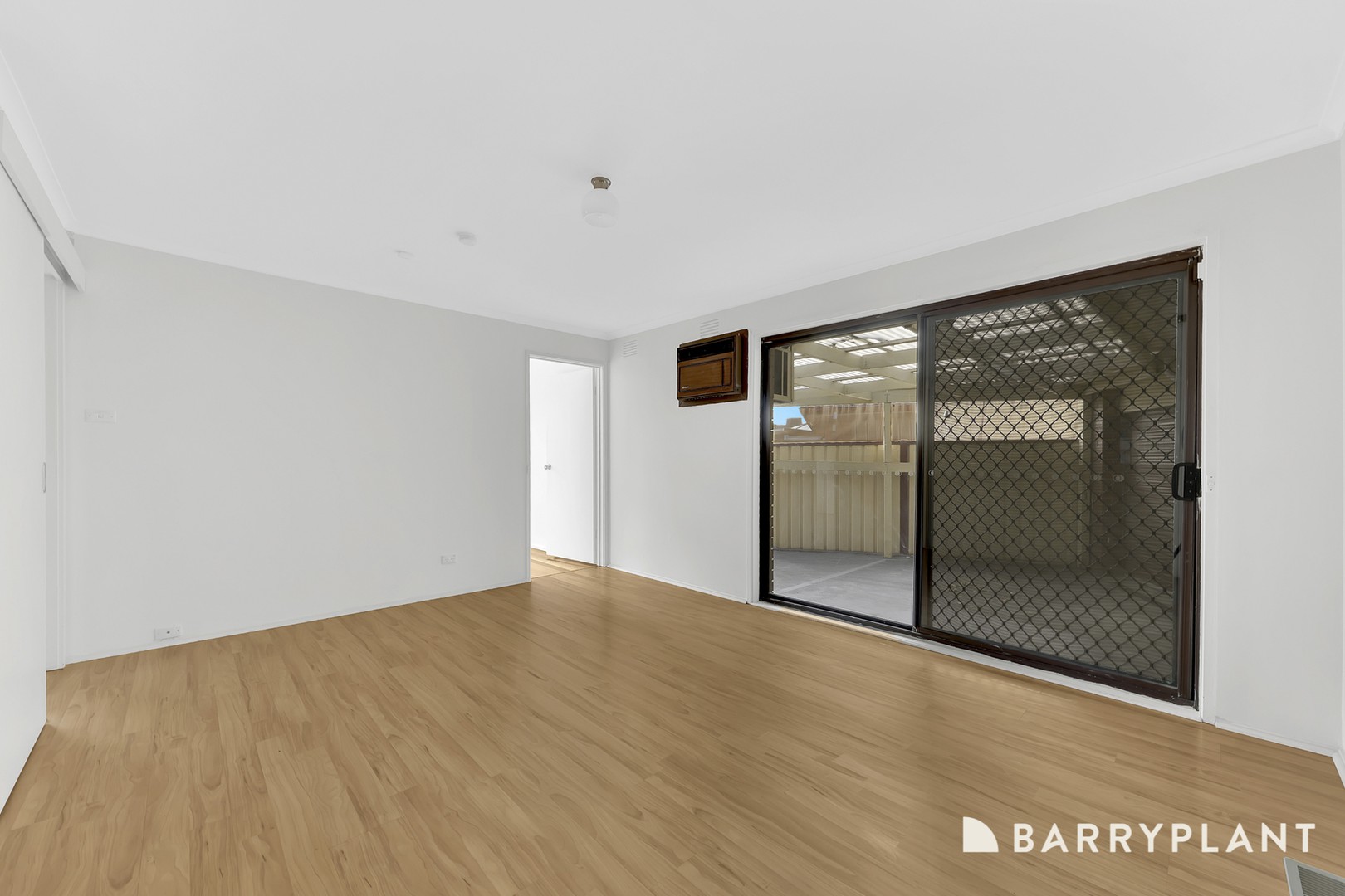 42 Madigan Crescent, Mill Park, VIC 3082, Mill Park - Thumbnail 4
