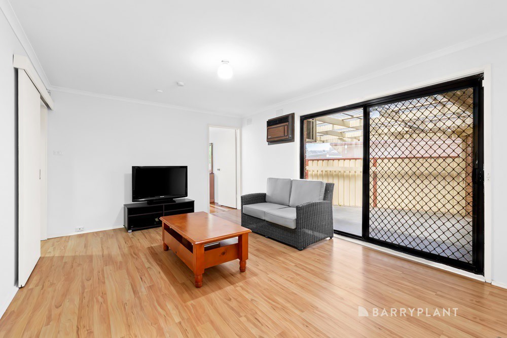 42 Madigan Crescent, Mill Park, VIC 3082, Mill Park - Thumbnail 5