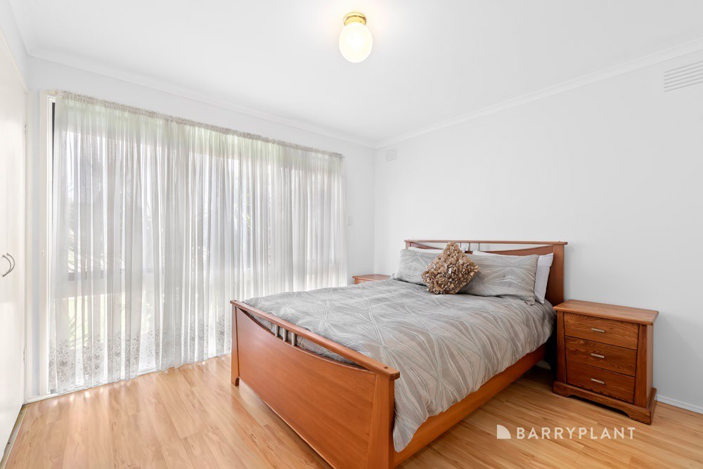 42 Madigan Crescent, Mill Park, VIC 3082, Mill Park - Thumbnail 6
