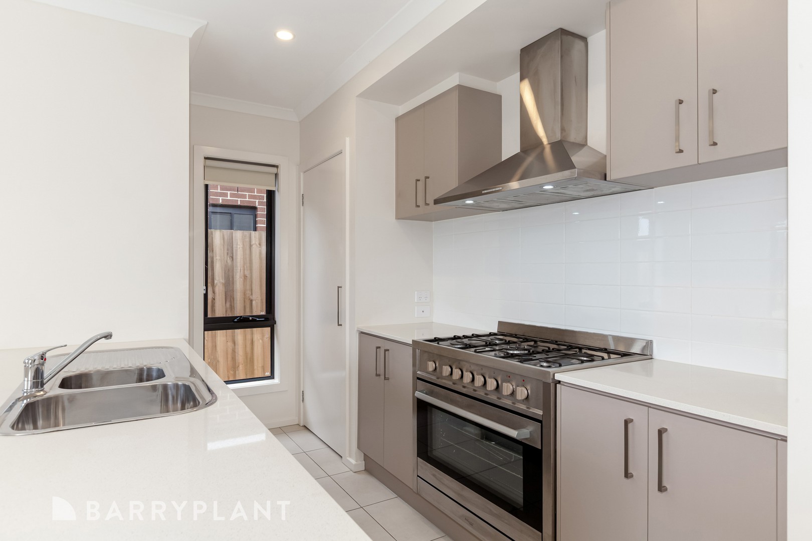 42 Millau Street, Wallan, VIC 3756, Wallan - Thumbnail 2
