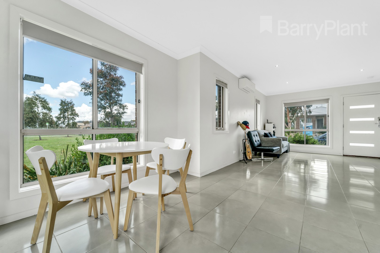 42 Millicent Drive, Craigieburn, VIC 3064, Craigieburn - Thumbnail 7