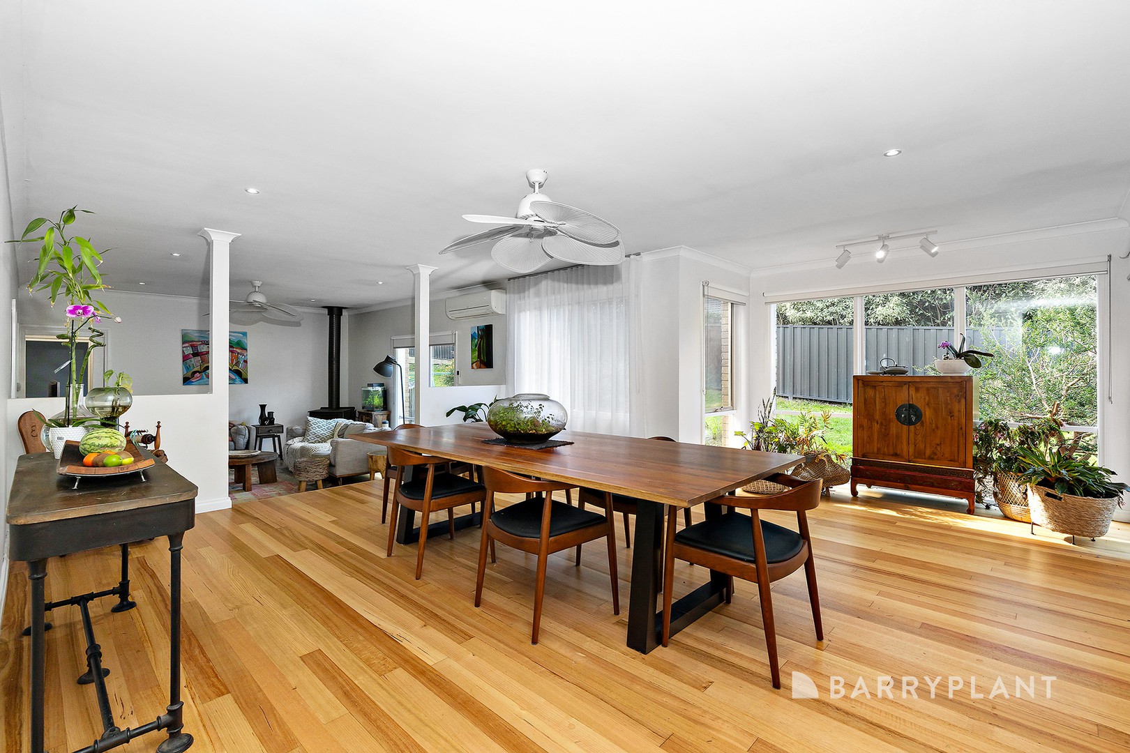 42 Mountain Road, Cockatoo, VIC 3781 - Thumbnail 2 - 14/08/2026