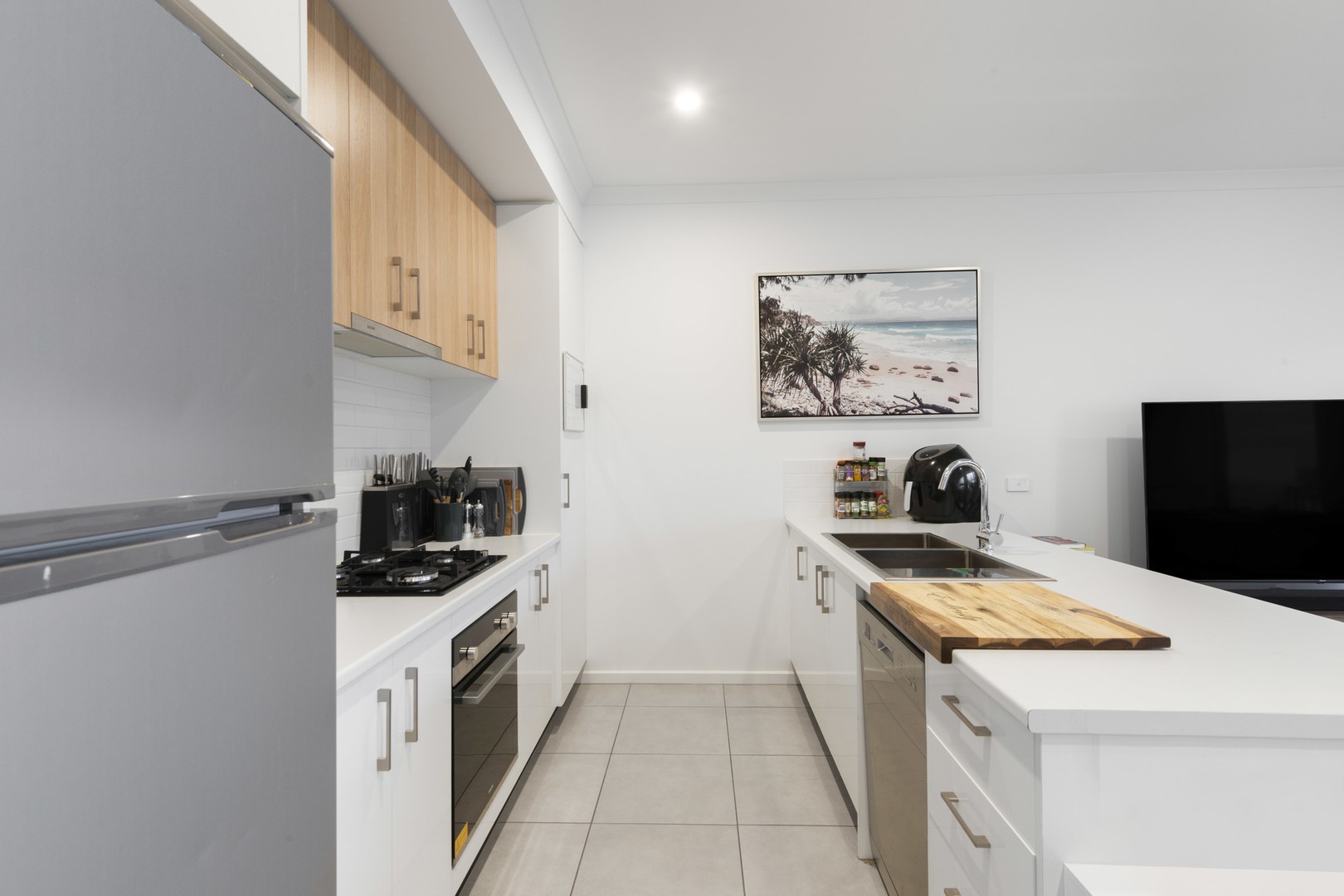 42 Newmarket Road, Werribee, VIC 3030, Werribee - Thumbnail 5