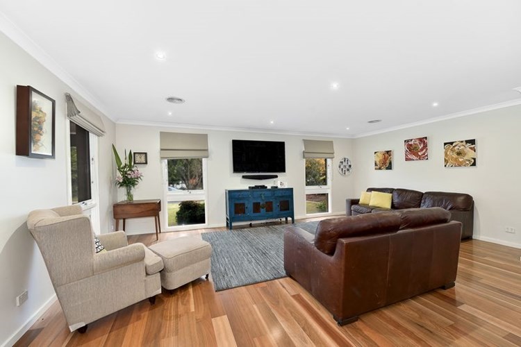 42 Noga Avenue, Keilor East, VIC 3033 - Thumbnail 2 - 15/04/2026